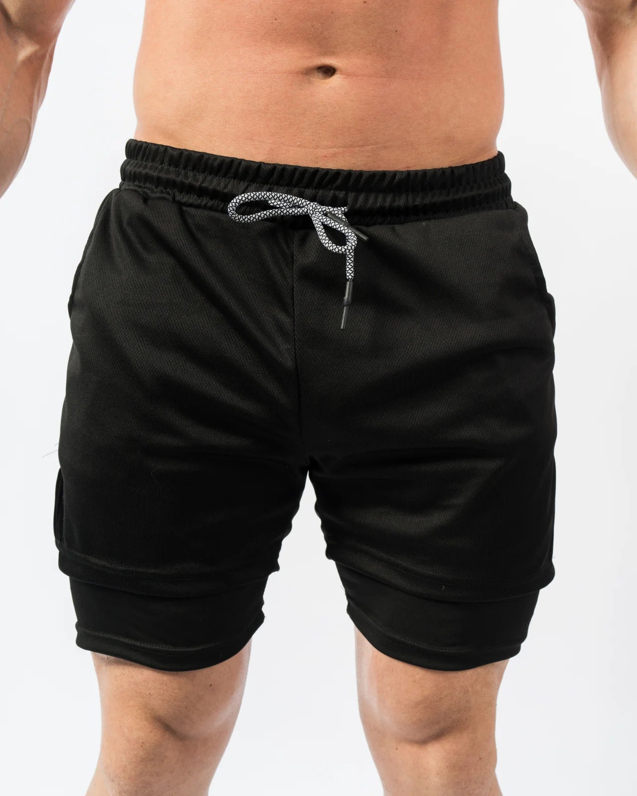 Pantaloni scurți